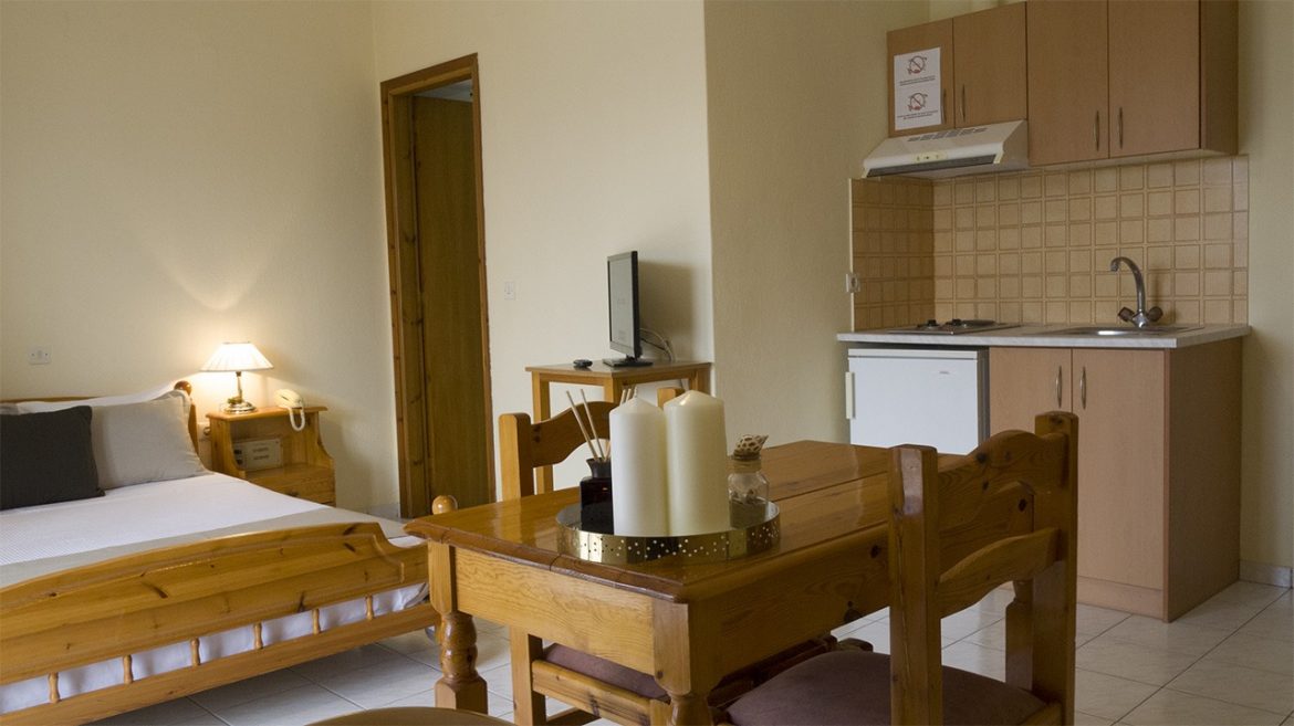 Fani Hotel Basic Studios 3